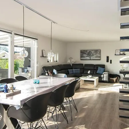 Holiday home 5 Star In